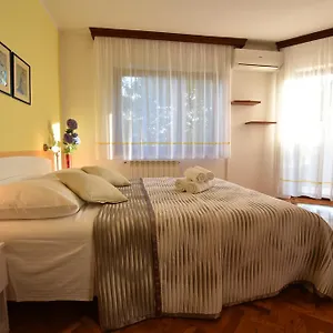 Nena Apartman